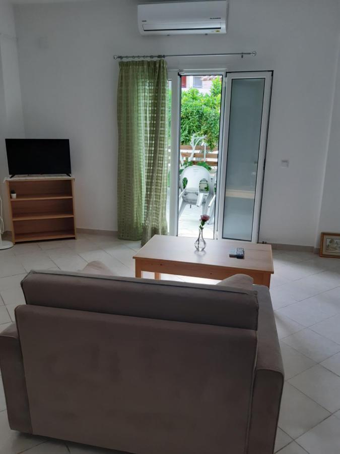 Falopa Apartments Parga Room photo